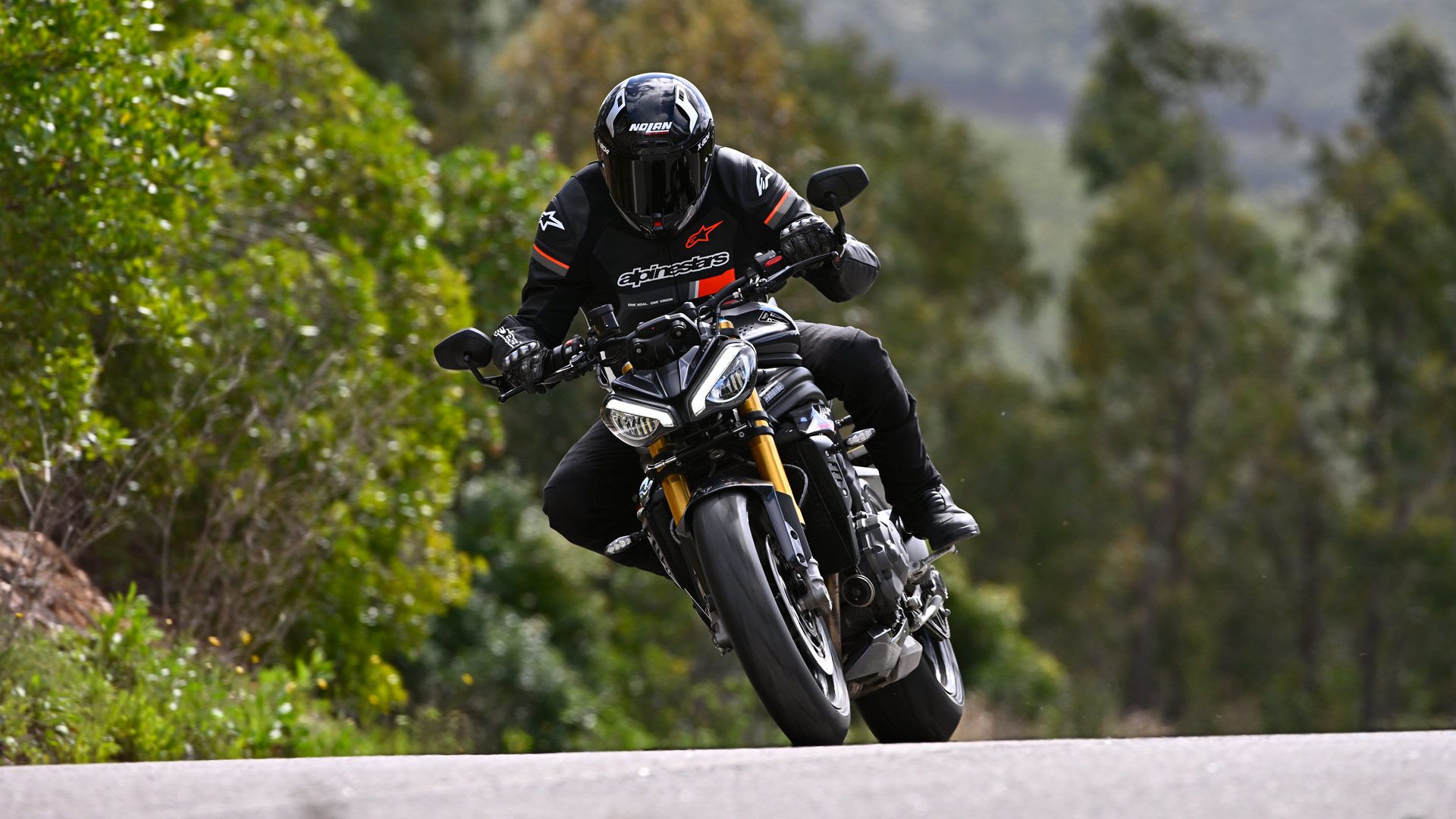 Triumph Speed Triple 1200 RS 2025 Accion Carretera (32)