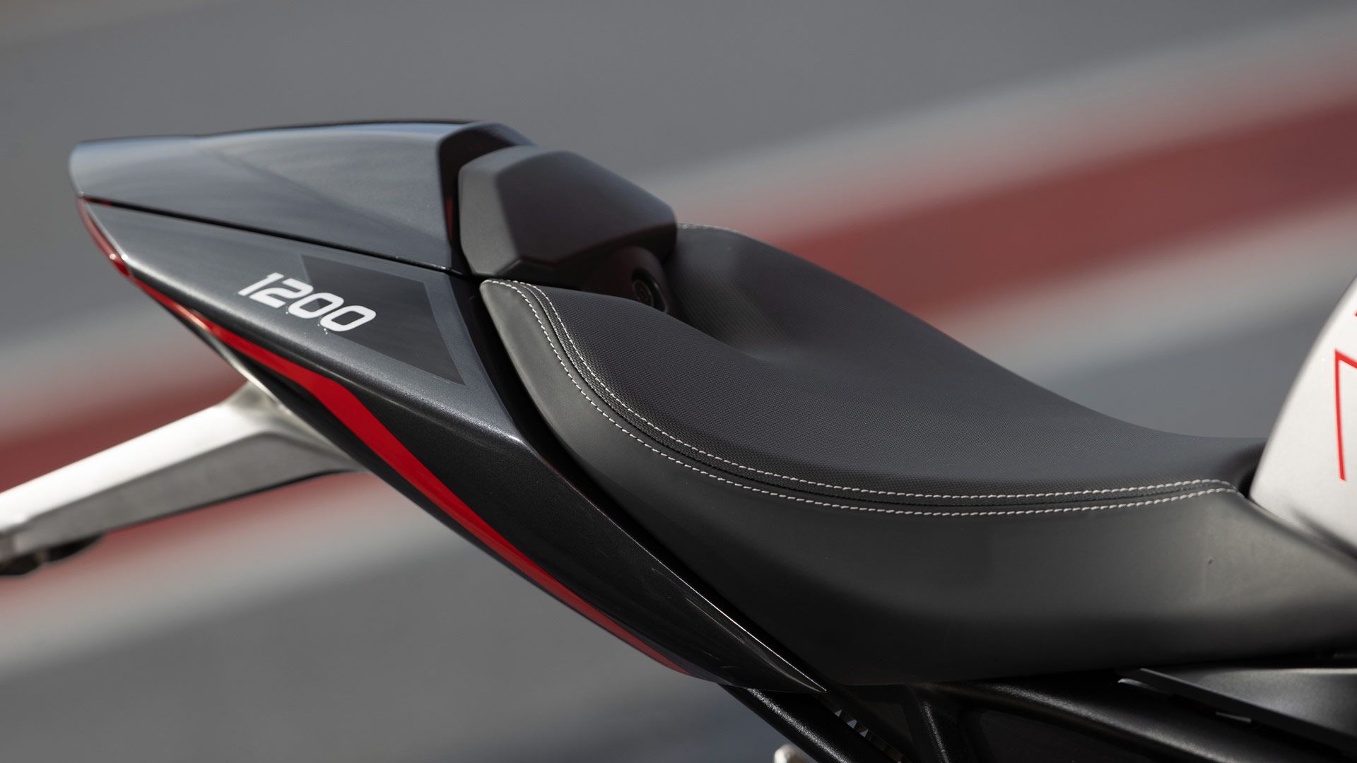 Triumph Speed Triple 1200 RS 2025 Detalles (9)