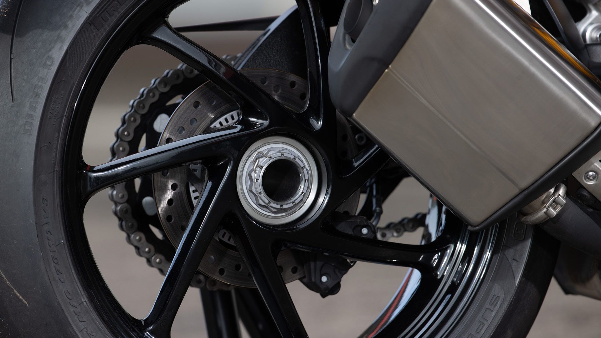 Triumph Speed Triple 1200 RS 2025 Detalles (16)