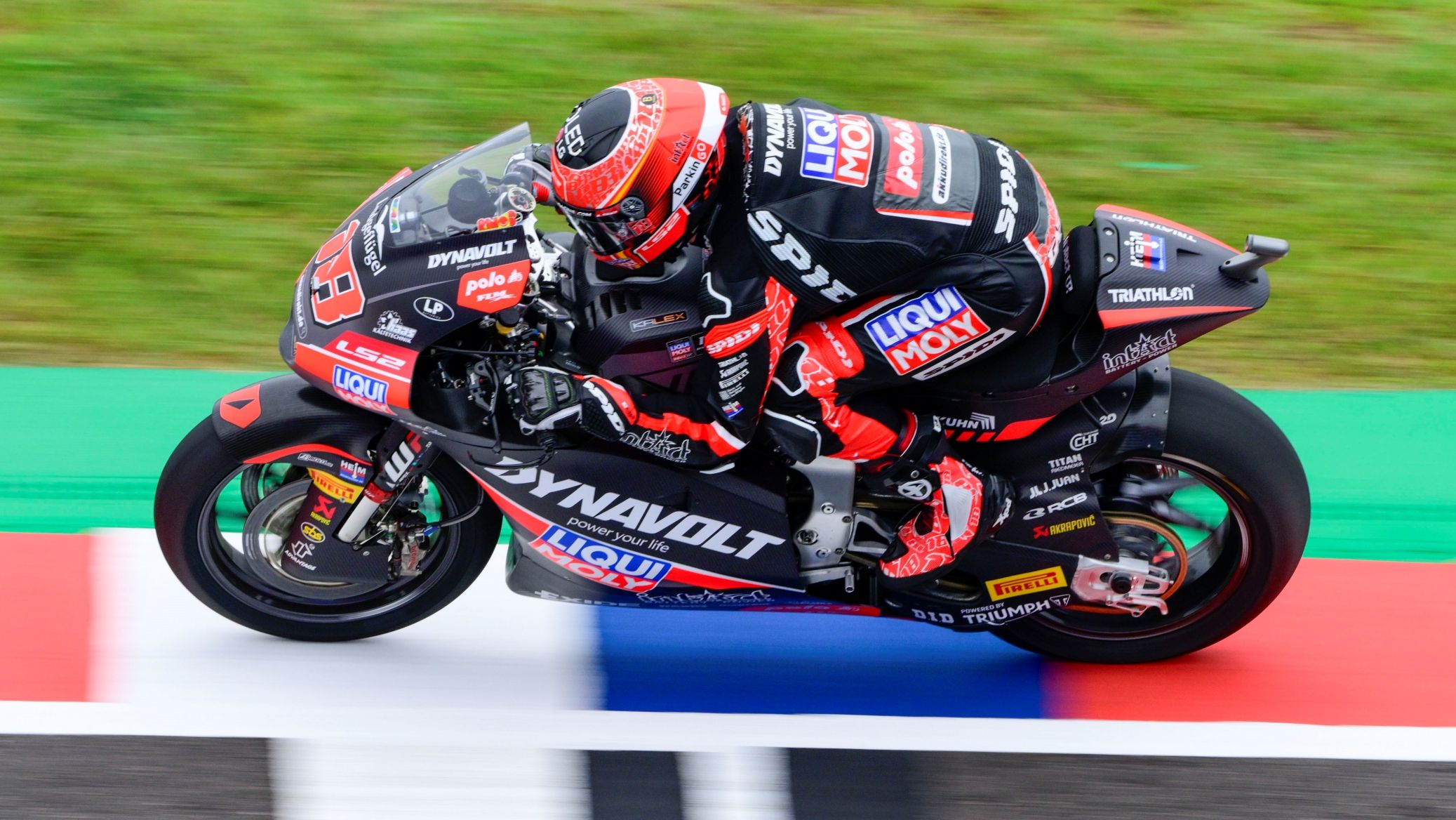 Manu González ha logrado en Argentina su segunda pole seguida en Moto2 2025