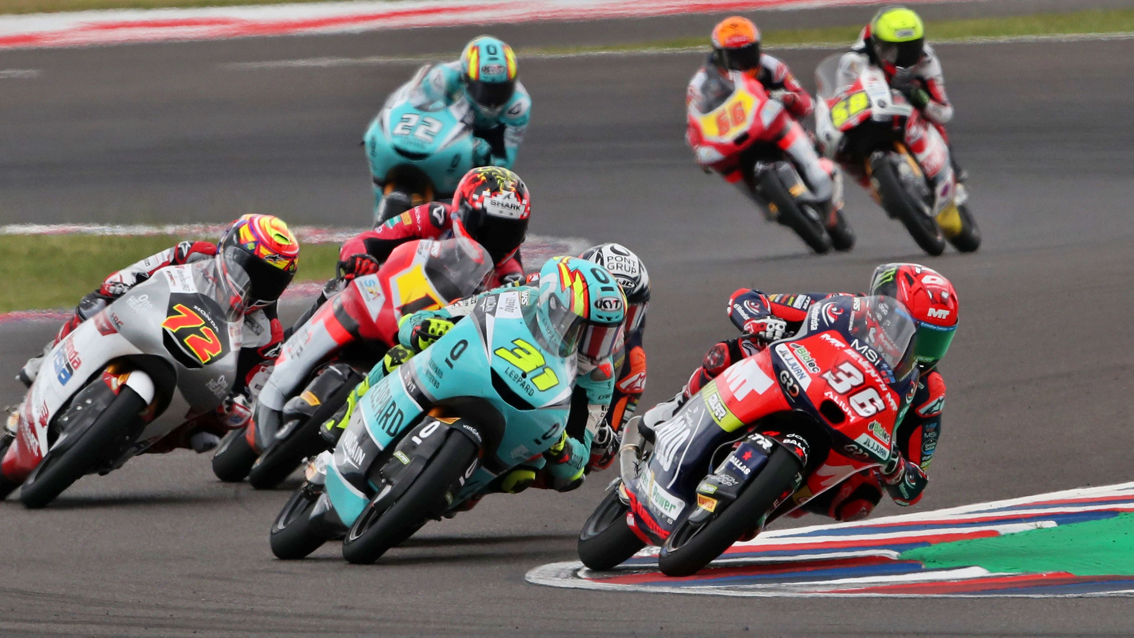 Ángel Piqueras se ha impuesto en la carrera de Moto3 de Argentina 2025 ante Adrián Fernández y José Antonio Rueda