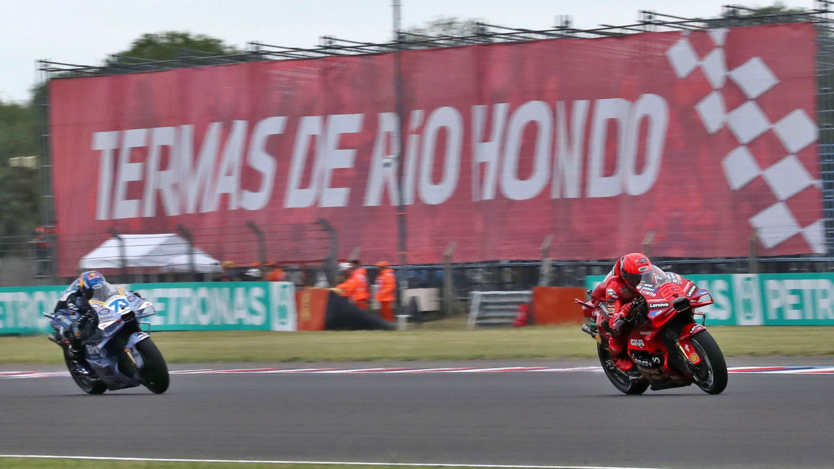 Marc Márquez se escapa de Álex Márquez en la clasificación general de MotoGP 2025 tras el GP de Argentina
