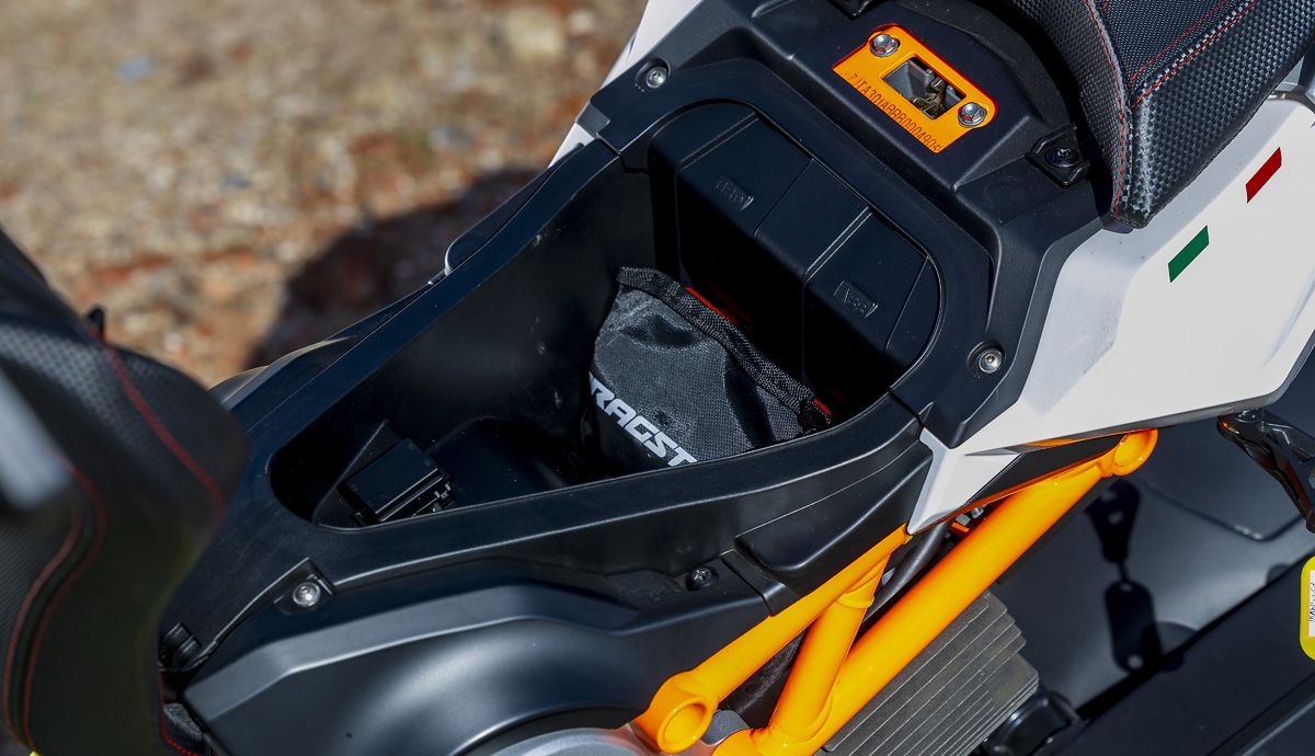 Italjet Dragster 300 detalles (5)