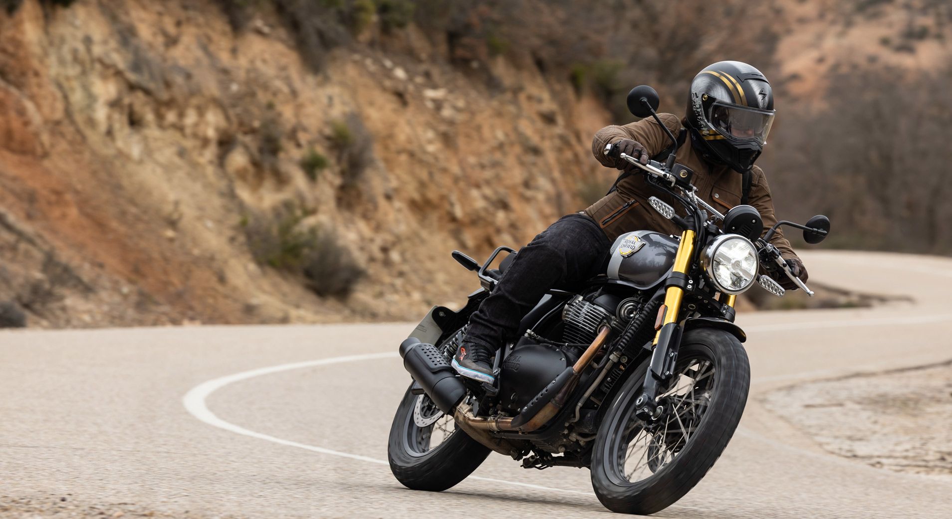Royal Enfield Bear 650 Golden Shadow