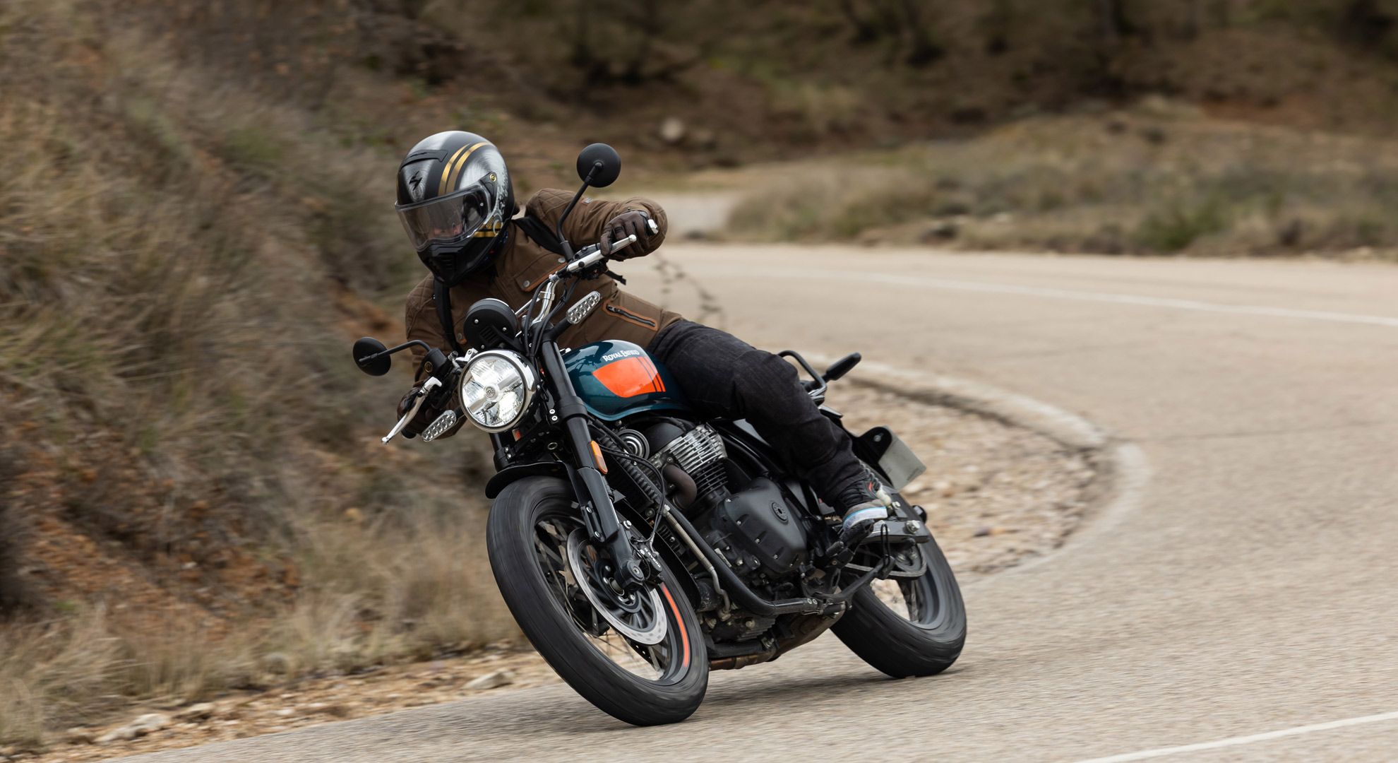 Royal Enfield Bear 650 Petrol Green