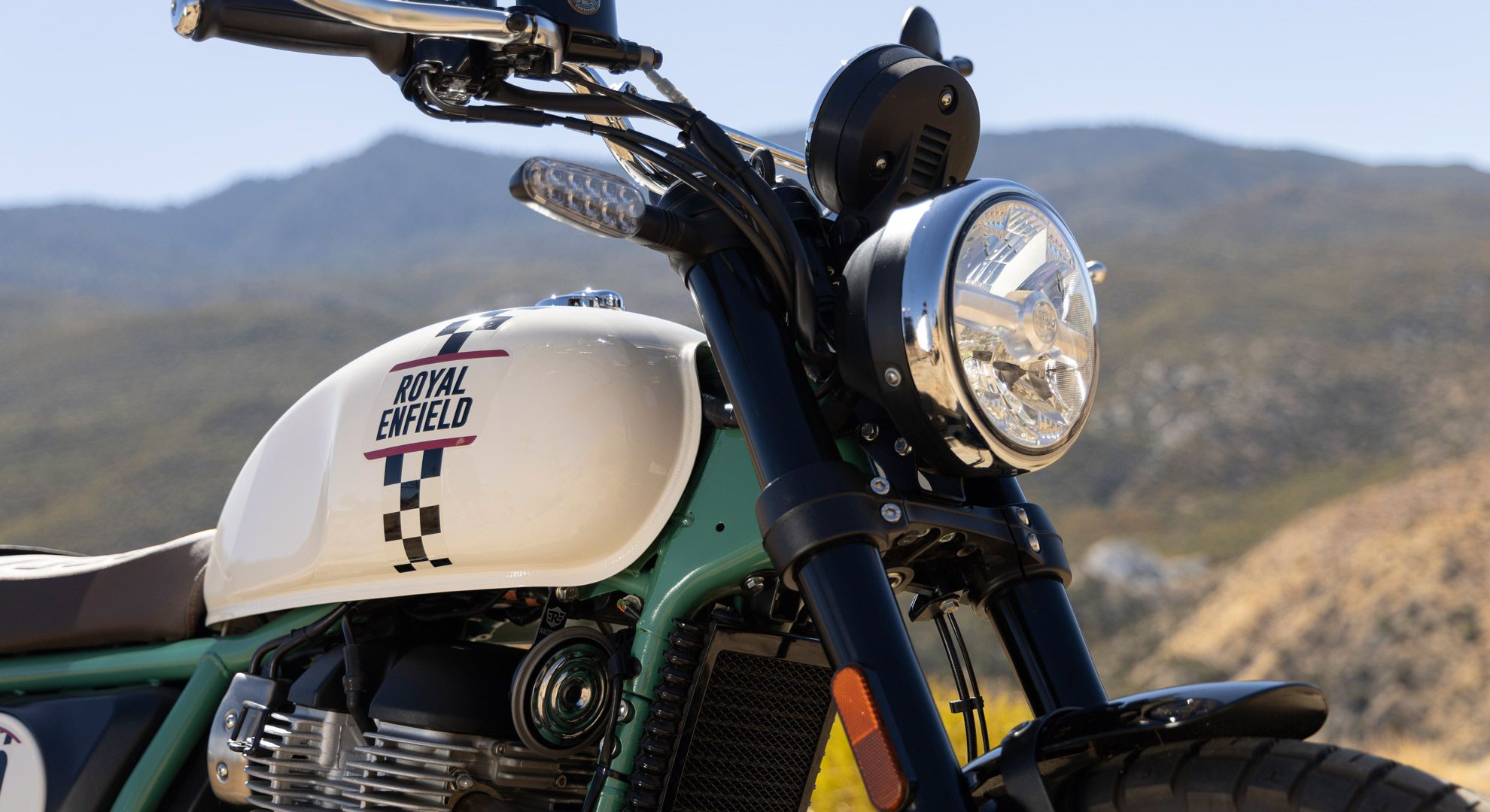 Royal Enfield Bear 650 Two Four Nine