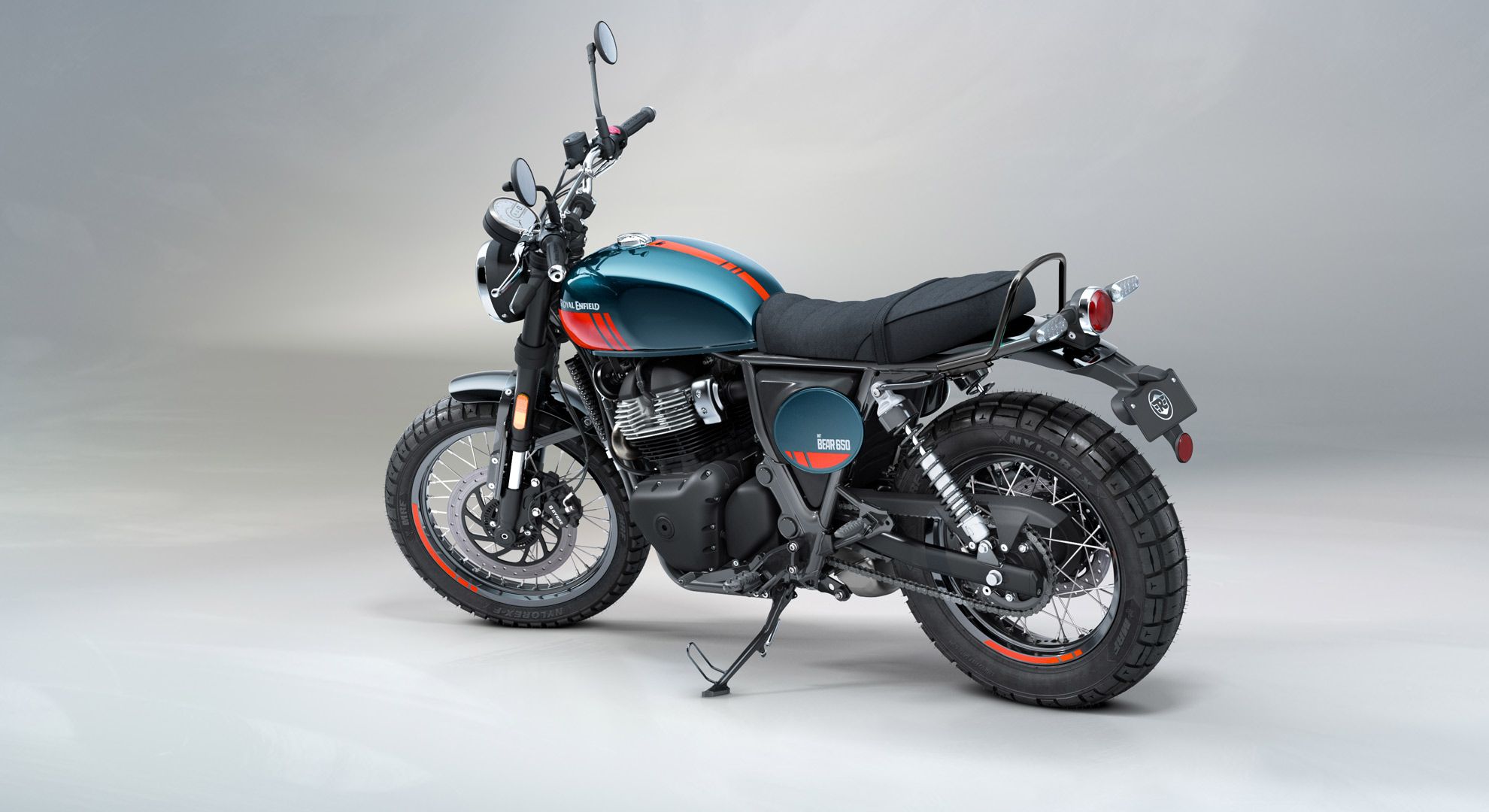 Royal Enfield Bear 650 Petrol Green
