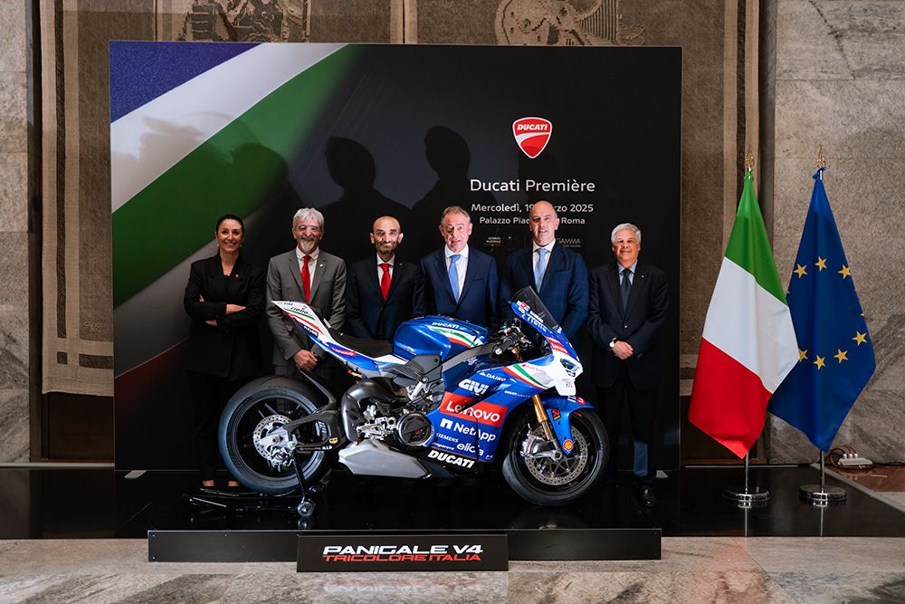 Ducati Panigale V4S Tricolore Italia presentacion (6)