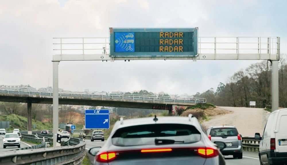 Estos son los 17 nuevos radares que la DGT activa ya en 6 comunidades autónomas, hay 8 de tramo Estos son los 17 nuevos radares que la DGT activa ya en 6 comunidades autónomas, hay 8 de tramo