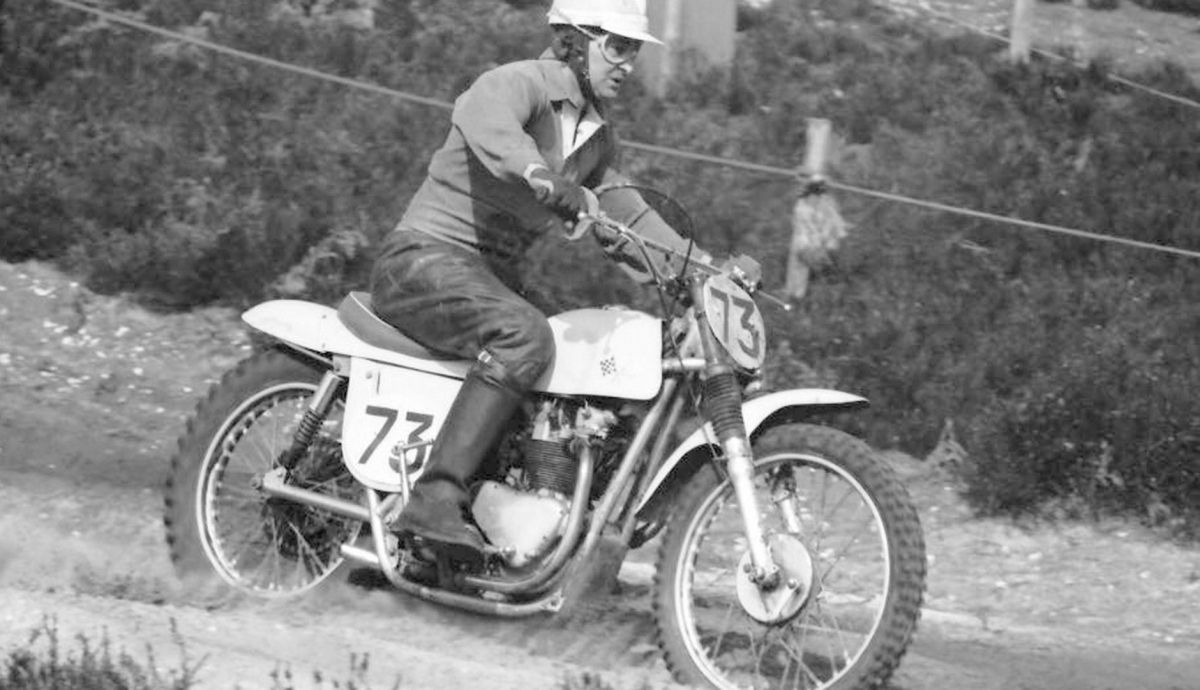 Ducati Triumph Motocross (2)