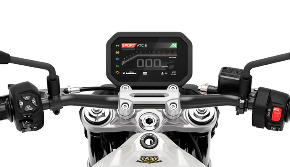 aprilia-tuono-457-detalles-18_7_1200x690.jpeg