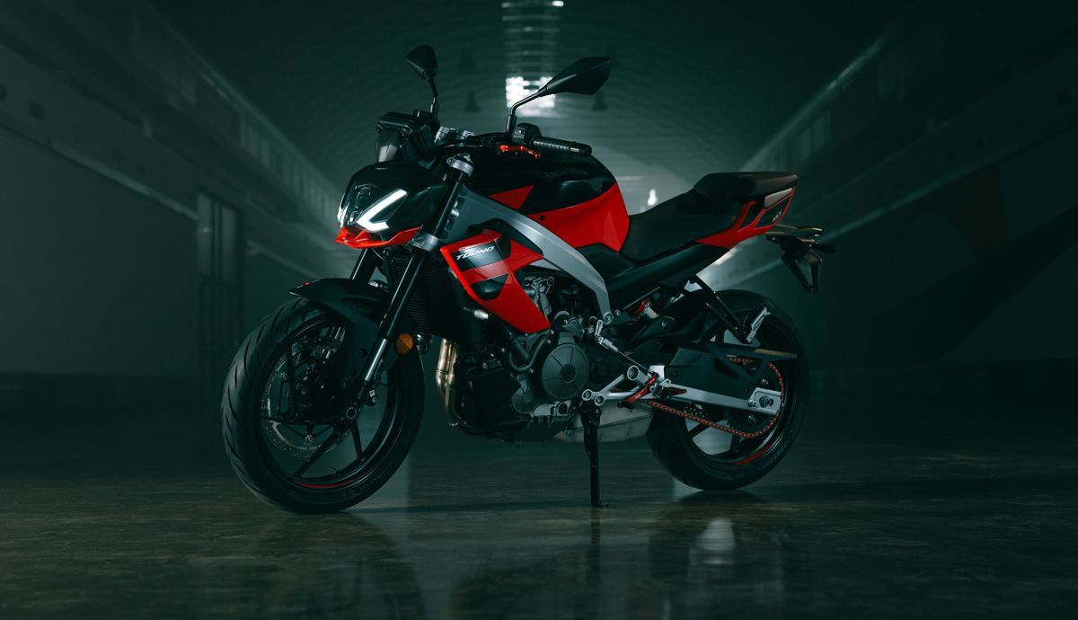 aprilia-tuono-457-detalles-2_7_1200x690.jpeg