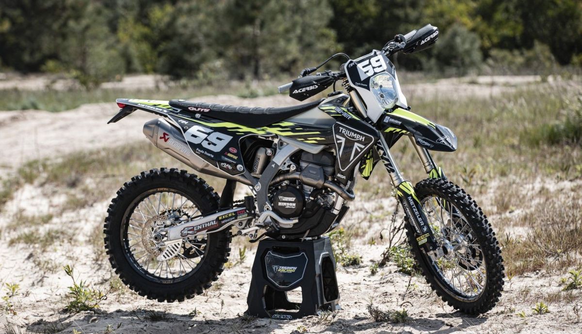 Triumph Enduro 2025 01008 (Grande) Triumph Enduro 2025 01008 (Grande)