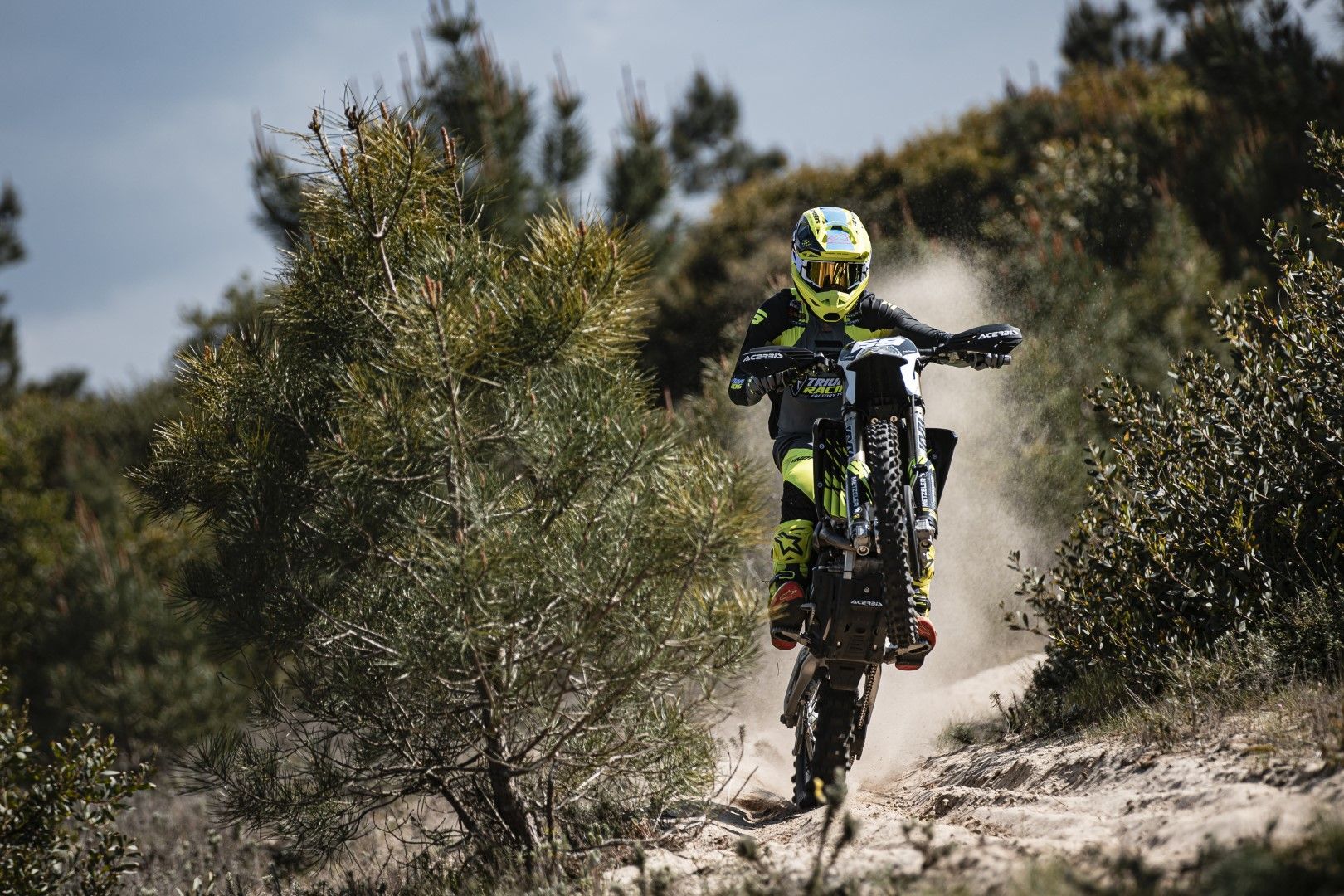 Fotos equipo Triumph Factory Racing Enduro