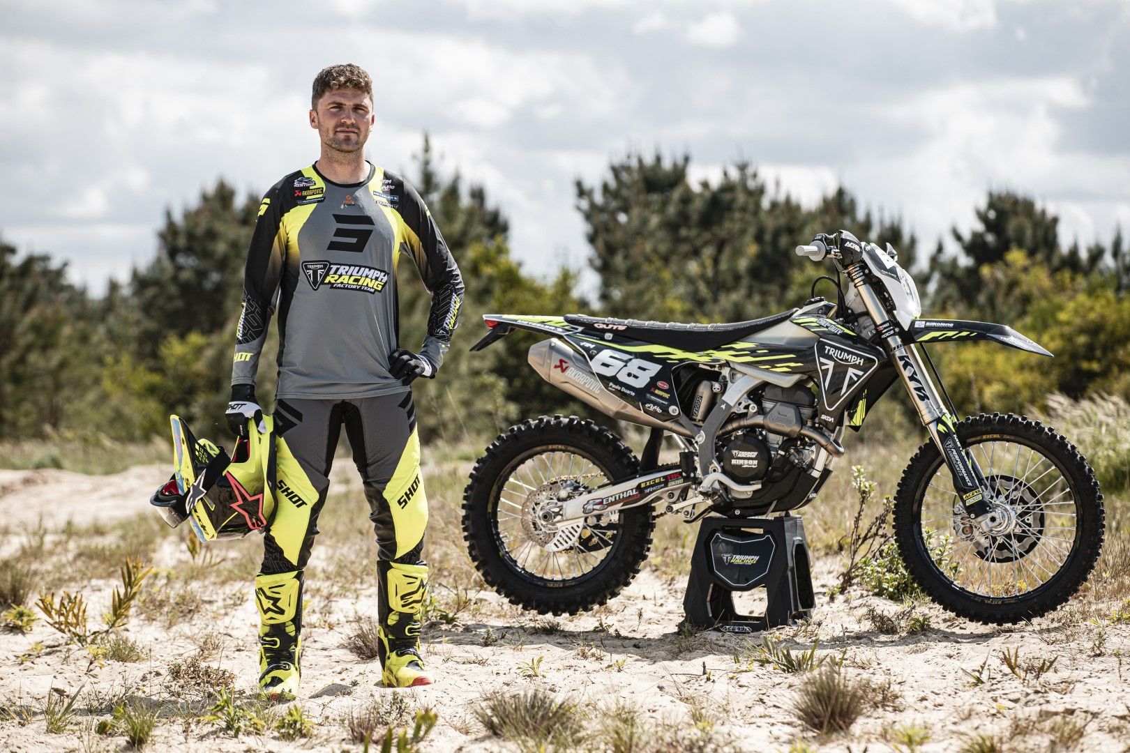Fotos equipo Triumph Factory Racing Enduro