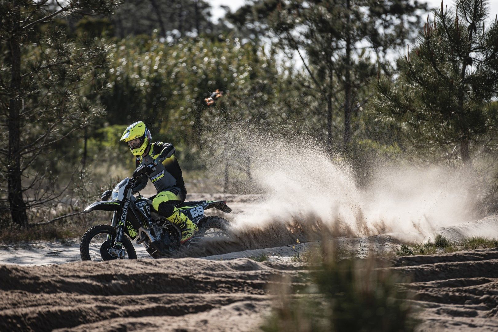 Fotos equipo Triumph Factory Racing Enduro