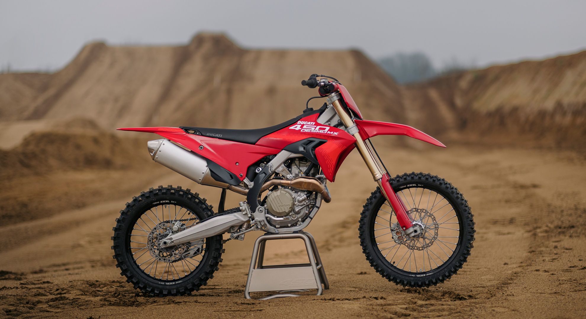 Ducati DesmoMX 450