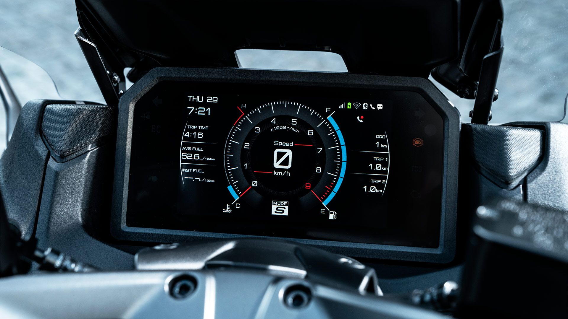 Yamaha TMAX 2025 Detalles (4)