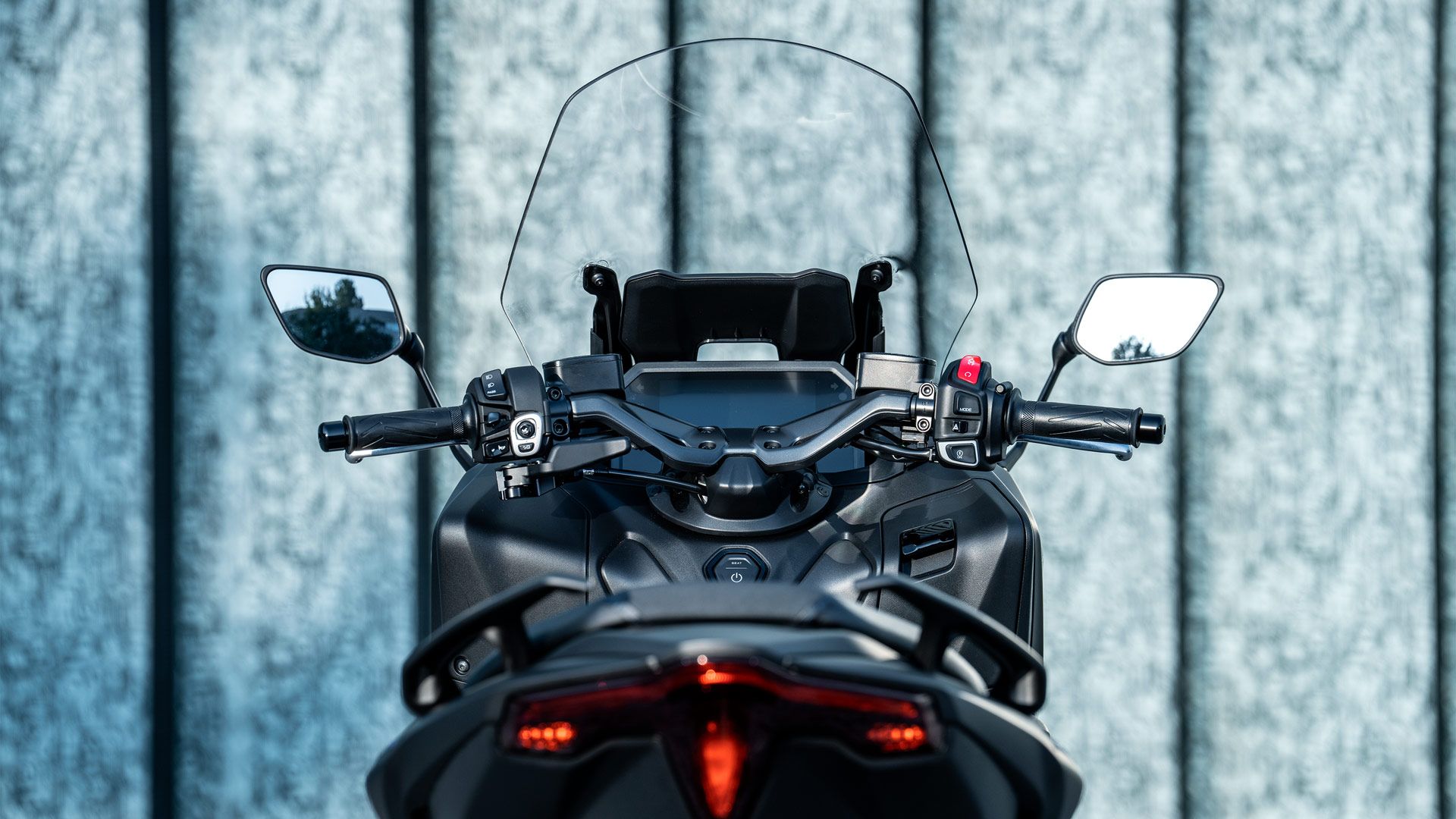 Yamaha TMAX 2025 Detalles (16)