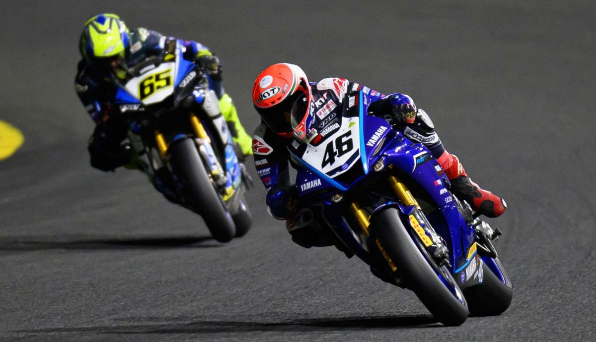 Mike Jones y Cru Halliday protagonizaron una bonita lucha en la segunda carrera Mike Jones y Cru Halliday protagonizaron una bonita lucha en la segunda carrera