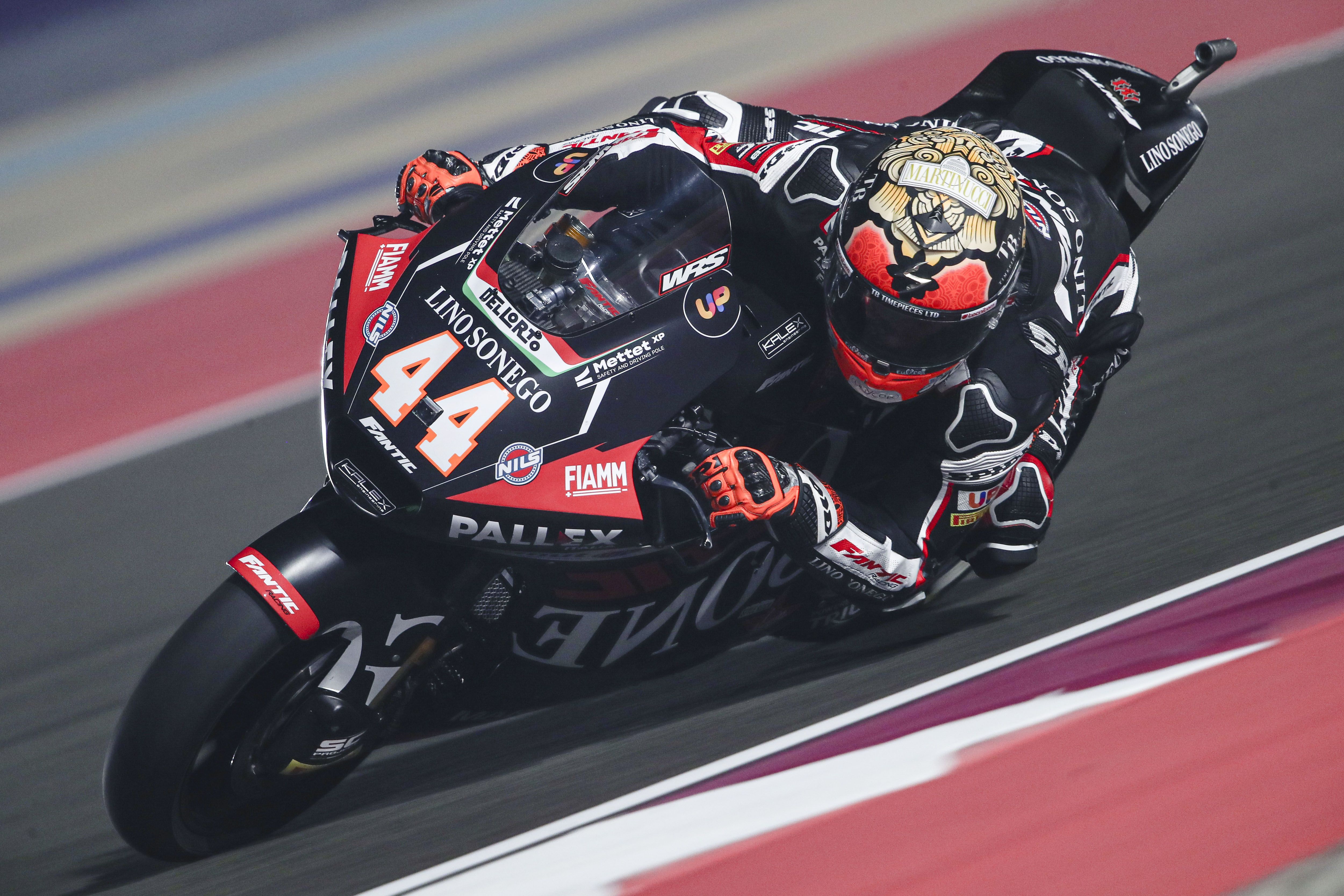 Arón Canet en su victoria de Moto2 en Qatar