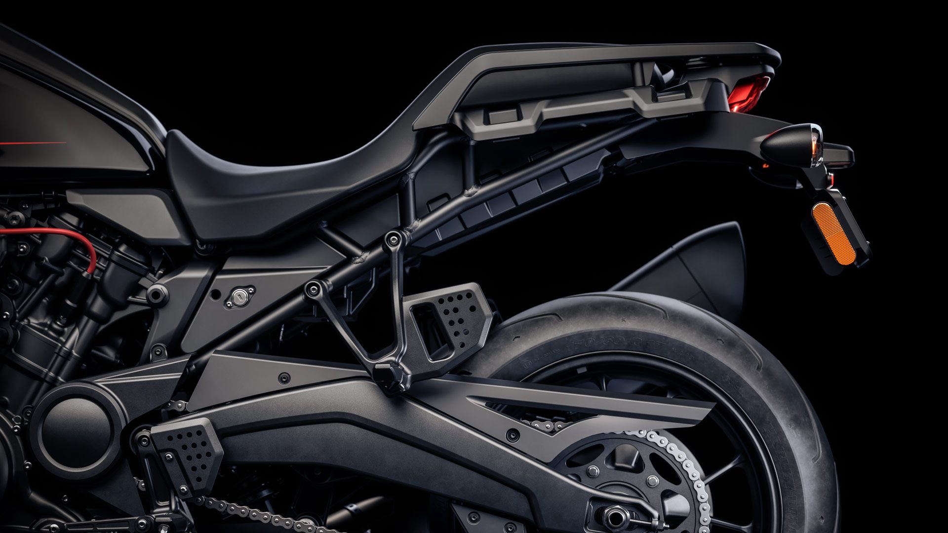 Harley Davidson Pan America 1250 ST 2025 Detalles (11)