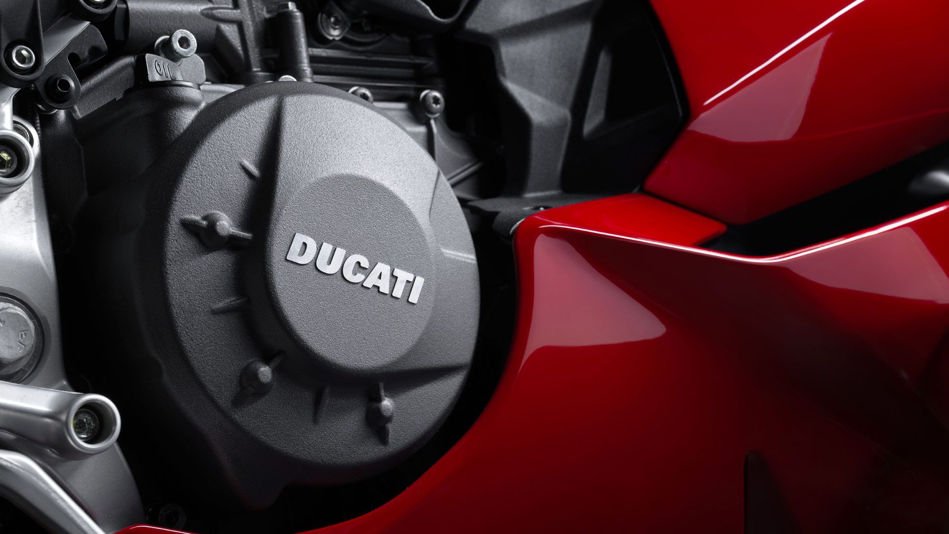 Ducati Panigale V2 S 2025 Detalles (2)