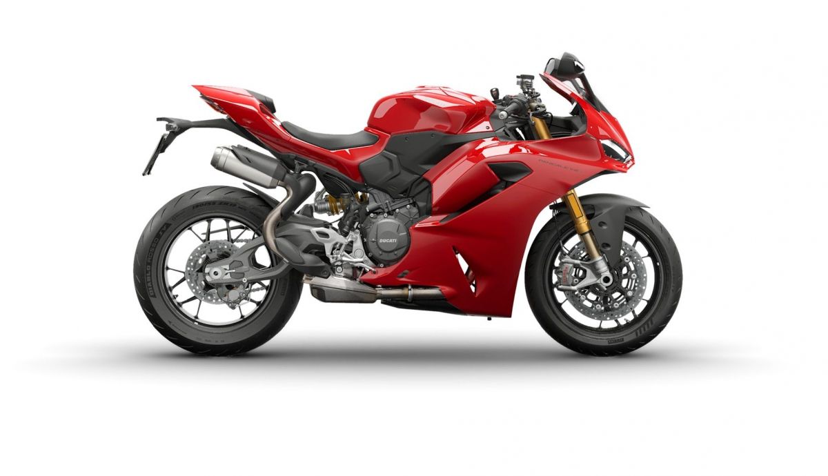 ducati-panigale-v2-s-2025-estudio_7_1200x690.jpeg