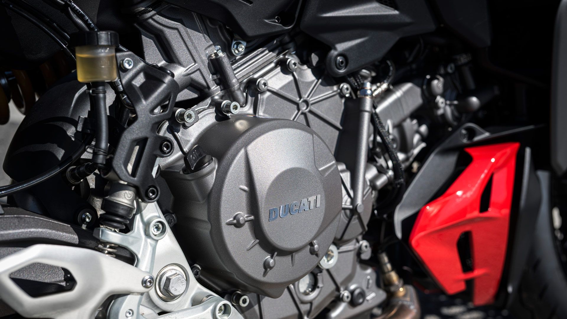 Ducati Streetfighter V2S 2025 Detalles (5)