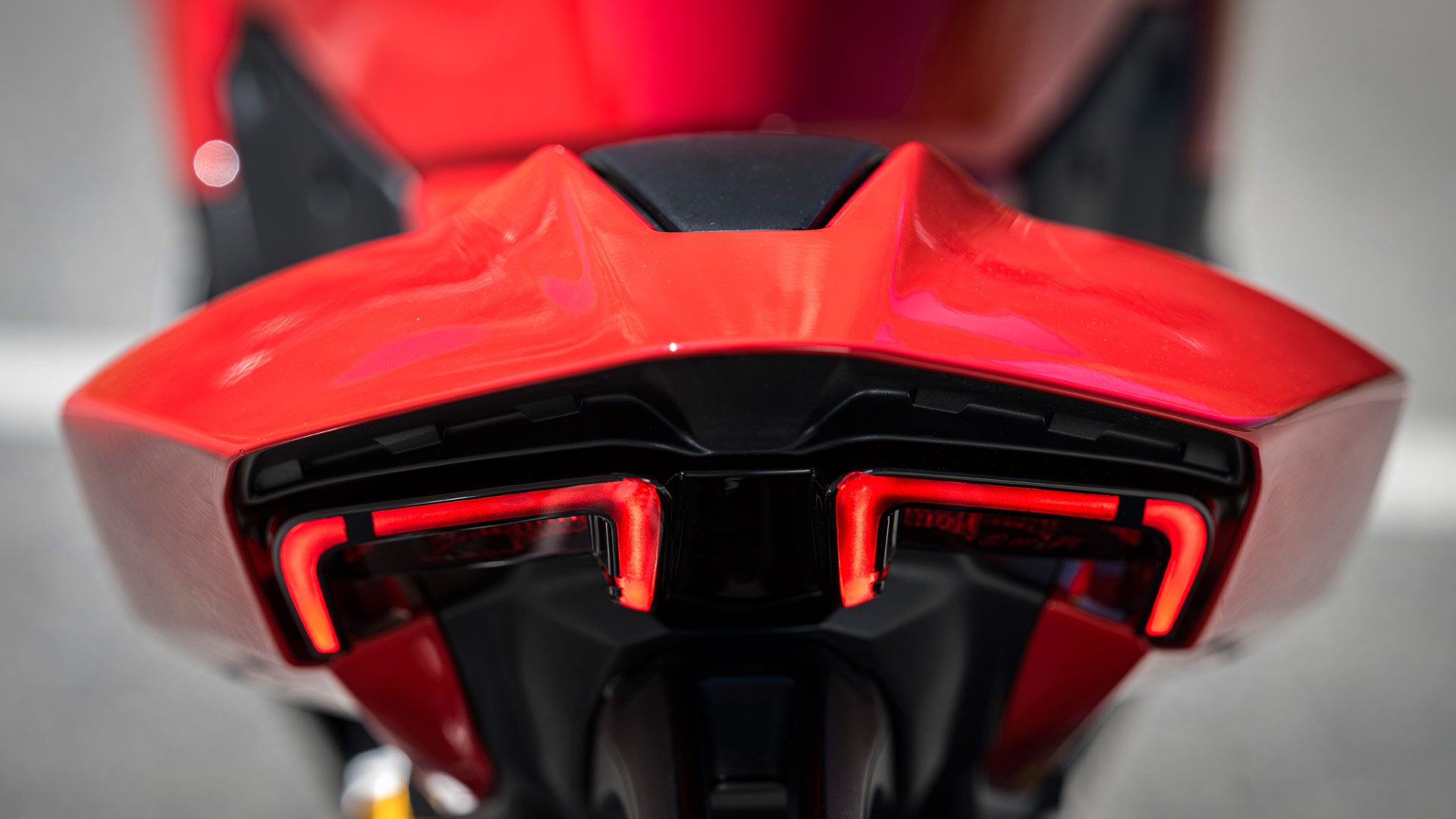 Ducati Streetfighter V2S 2025 Detalles (7)