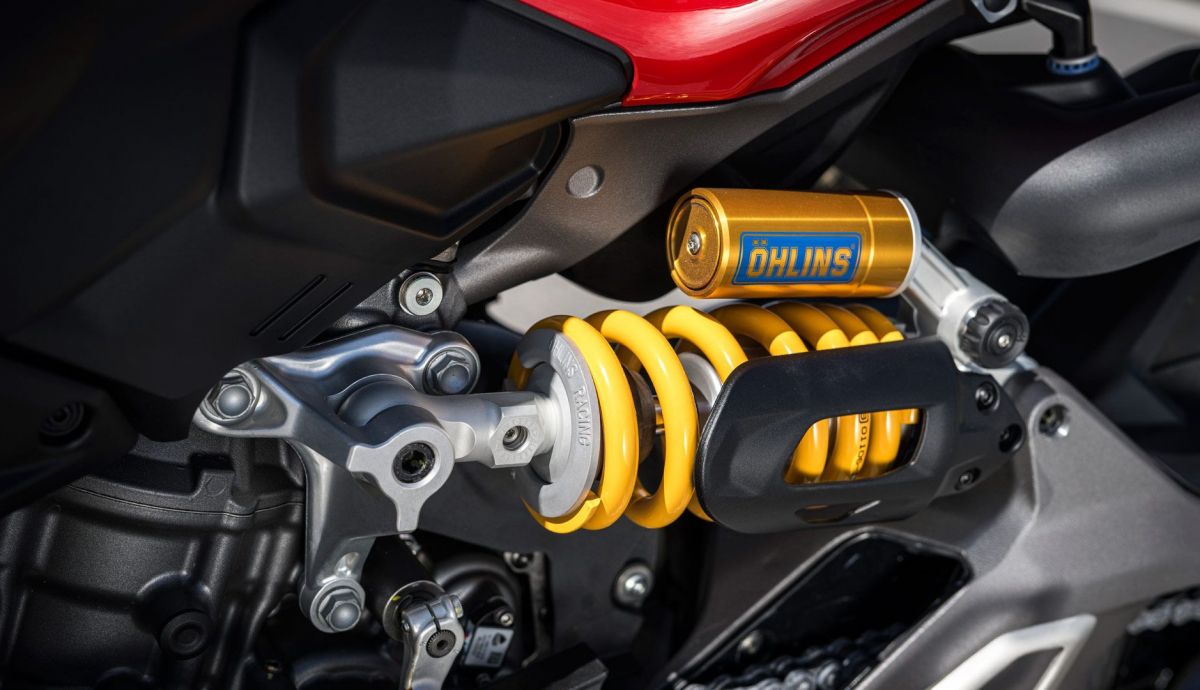 ducati-streetfighter-v2s-2025-detalles-3_7_1200x690.jpeg