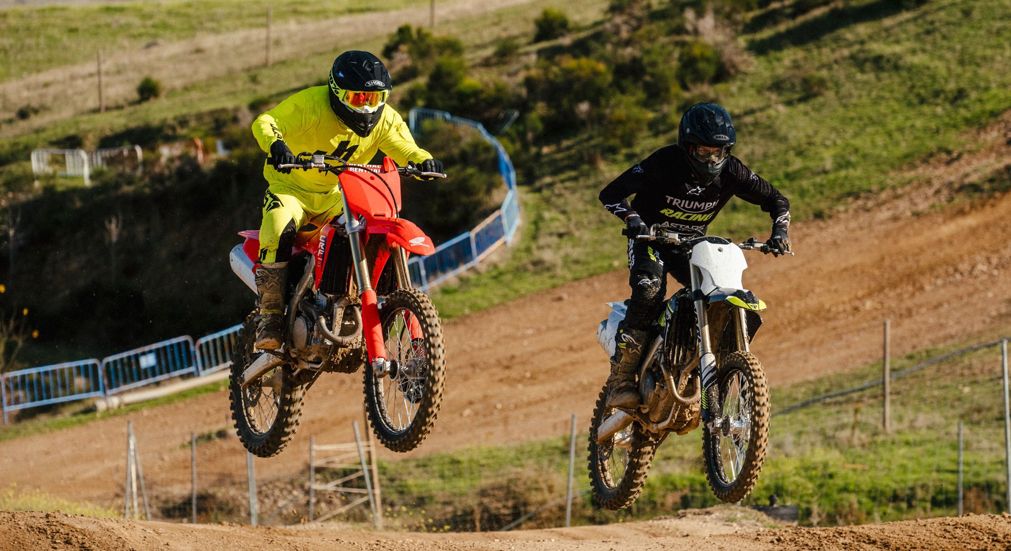 Honda CRF250R vs Triumph TF 250X
