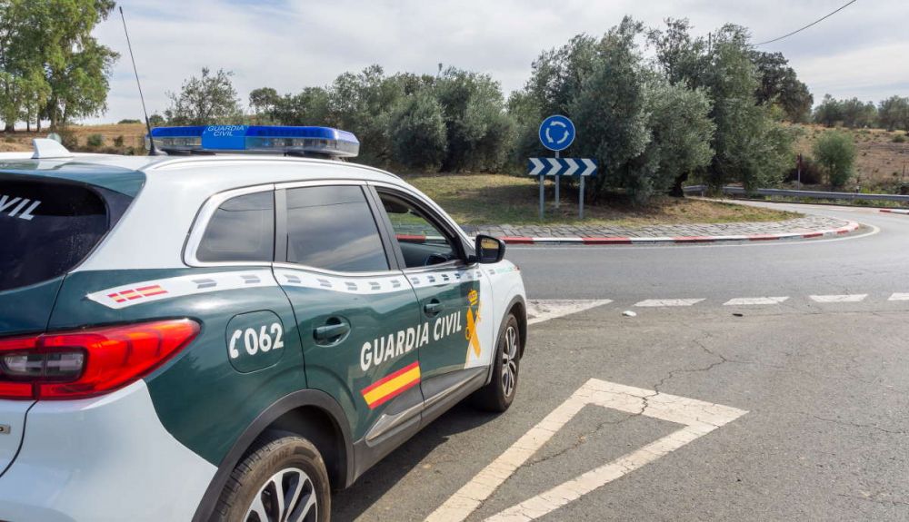 Por qué no deberías nunca adelantar a un coche de la Guardia Civil en carretera Por qué no deberías nunca adelantar a un coche de la Guardia Civil en carretera