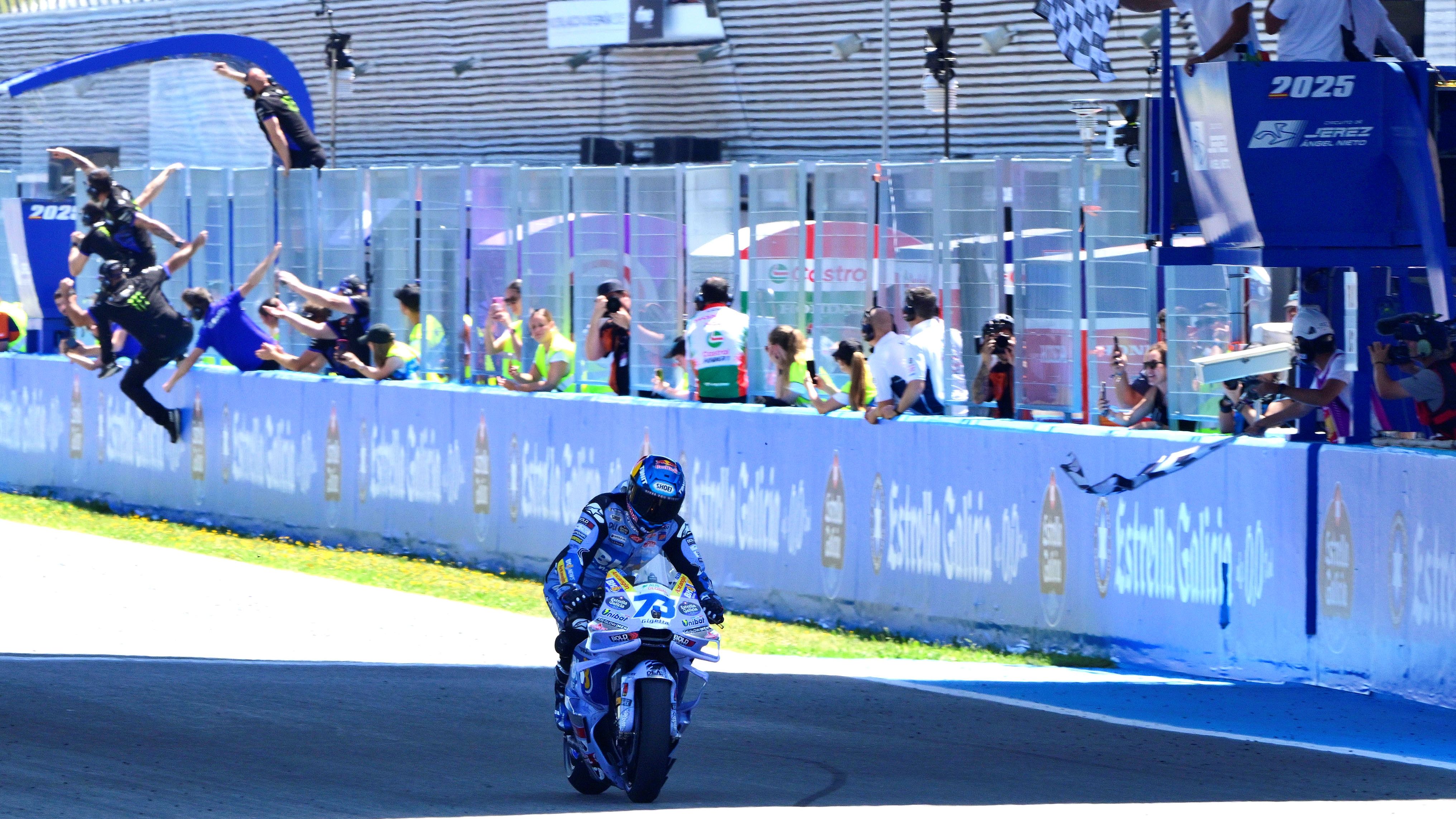 Álex Márquez cruza meta y se convierte en ganador en categoría reina, MotoGP Jerez 2025