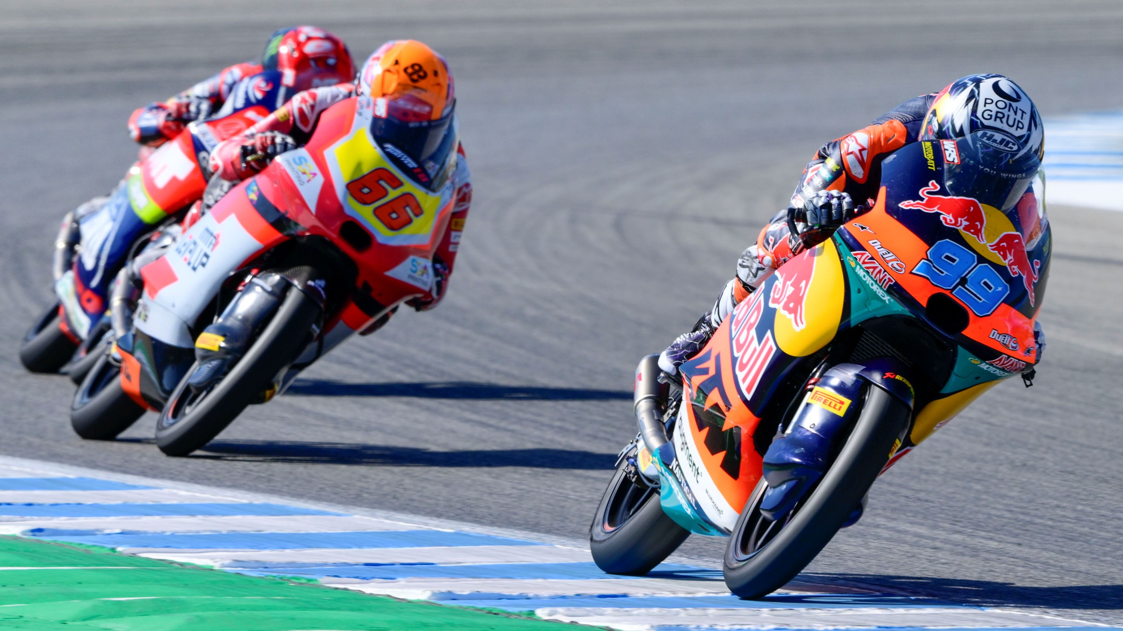 José Antonio Rueda seguido por Joel Kelso y Ángel Piqueras, Moto3 Jerez 2025