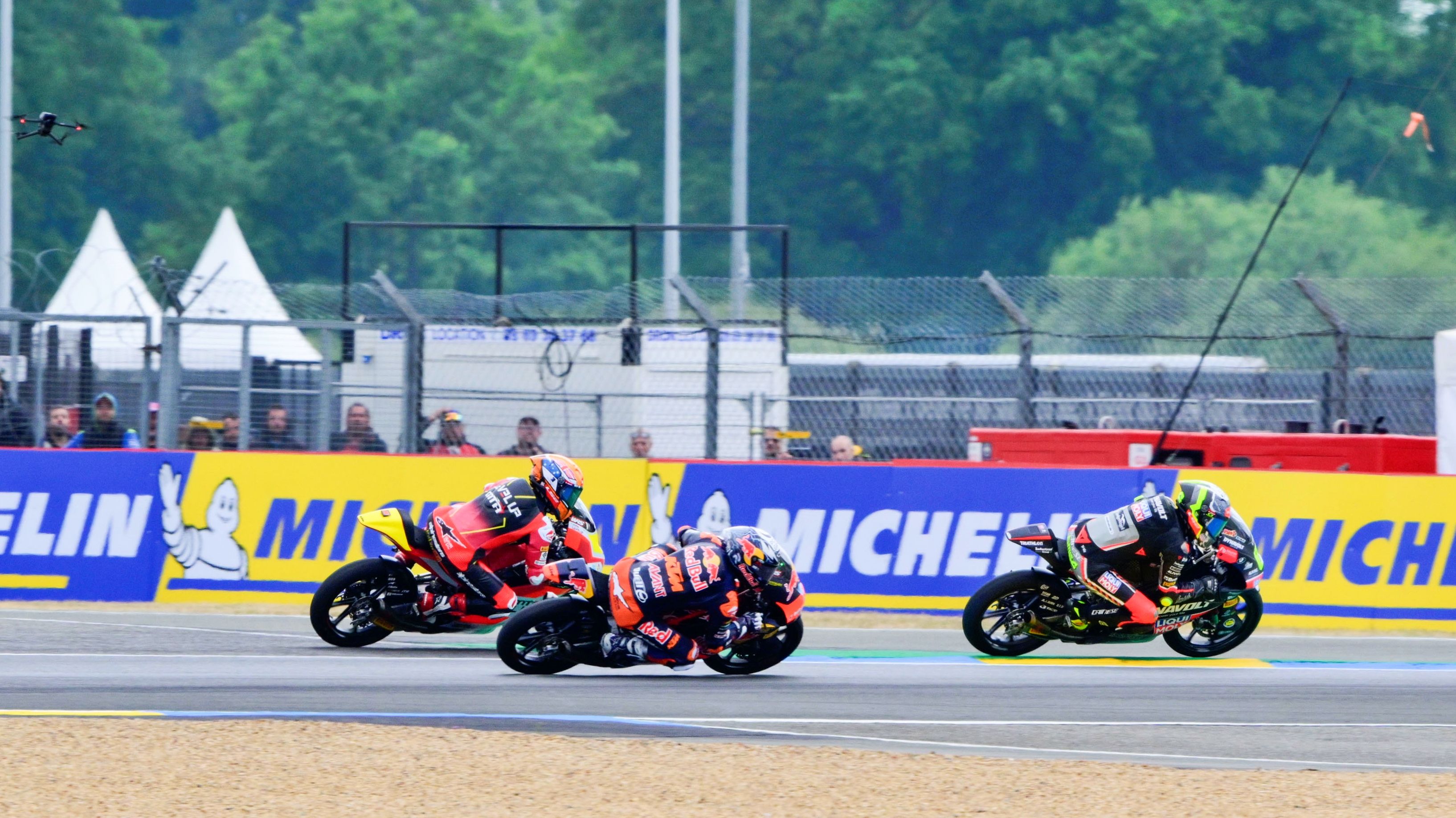 José Antonio Rueda supera a Joel Kelso y David Muñoz para ganar en Le Mans