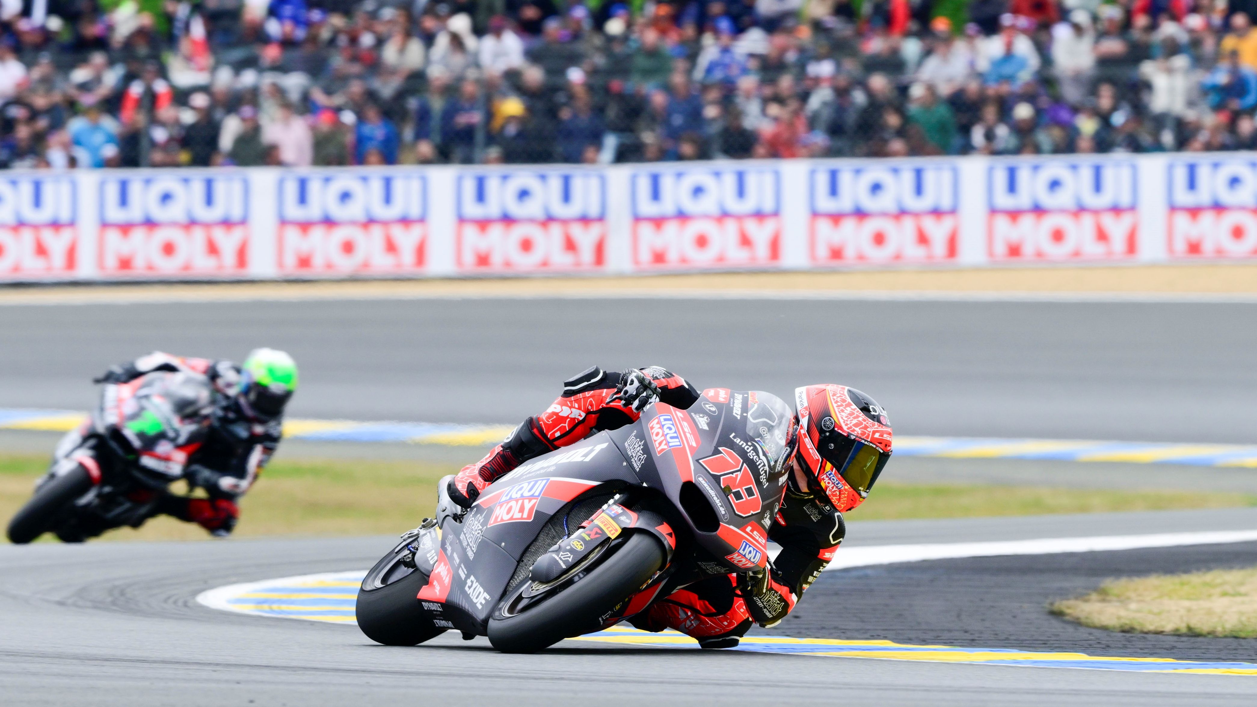 Manu González ha ganado en Le Mans ante un gran Barry Baltus
