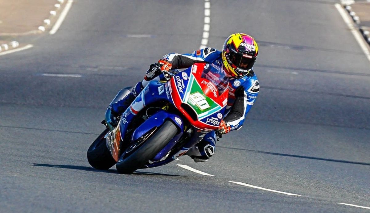 Paul Jordan estrenó su palmarés en la NW200 en Supertwin