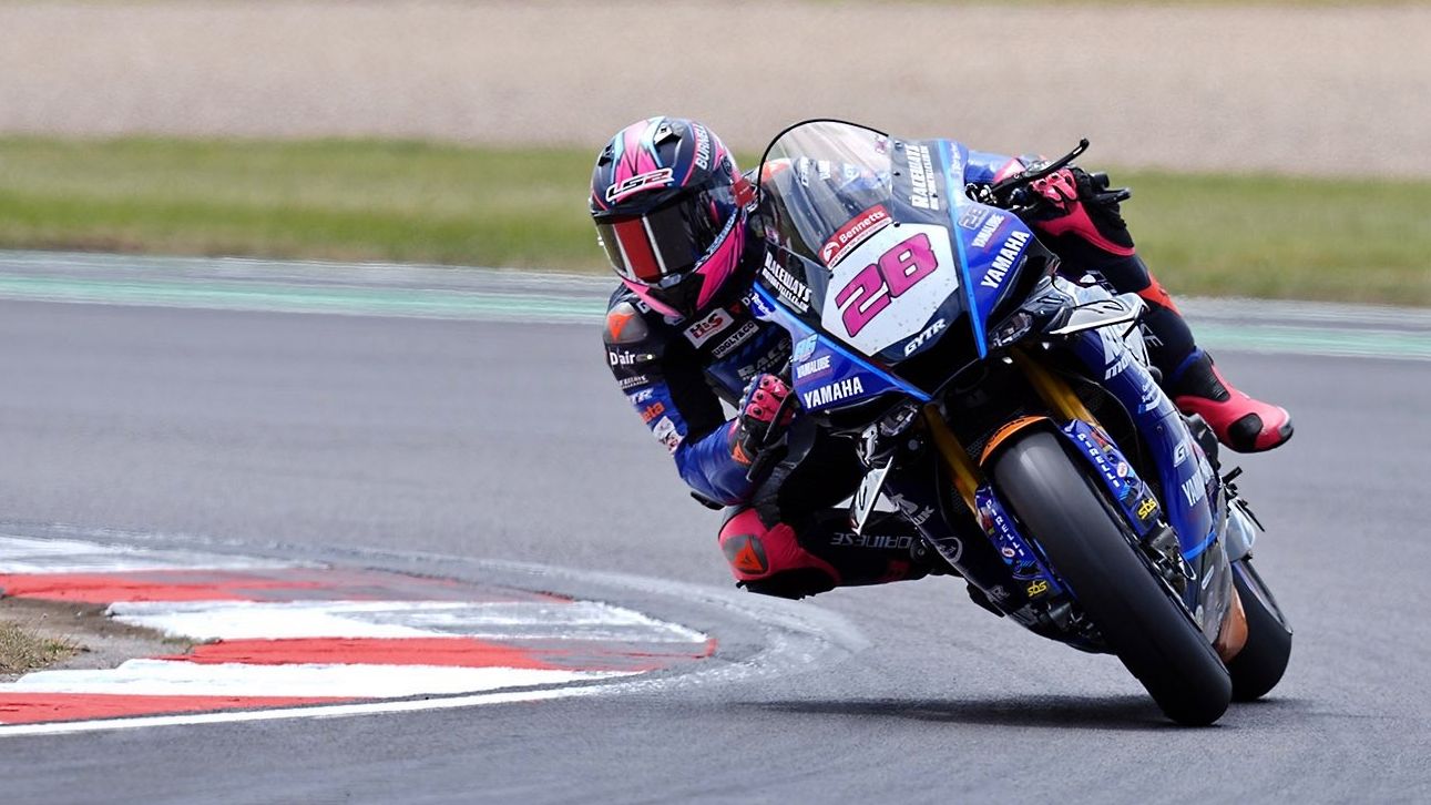 Bradley Ray ha ganado las tres carreras en Donington