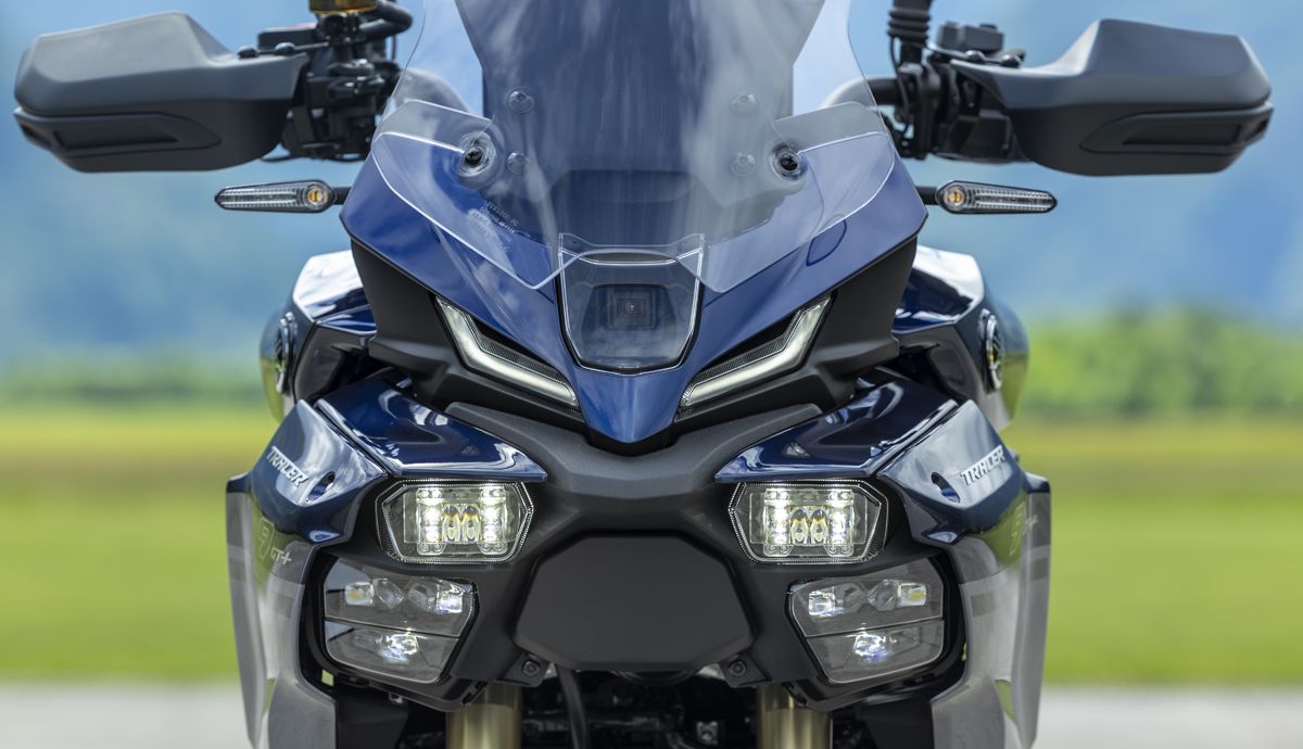 Yamaha Tracer9 GT+ 2025 detalles (2)