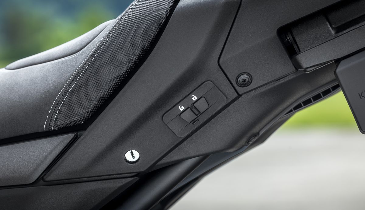 Yamaha Tracer9 GT+ 2025 detalles (9)