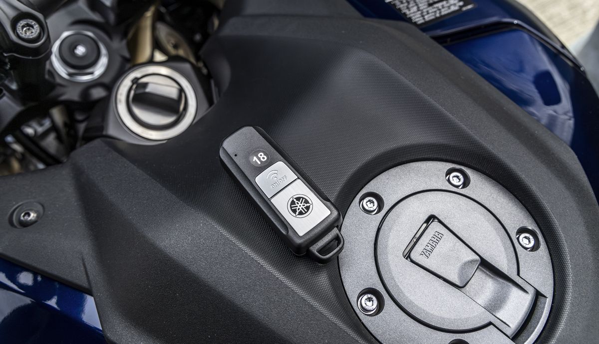 Yamaha Tracer9 GT+ 2025 detalles (11)