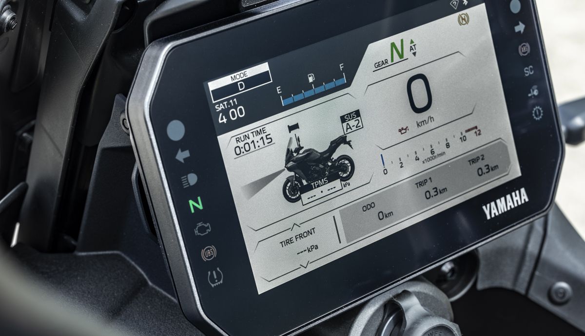 Yamaha Tracer9 GT+ 2025 detalles (15)