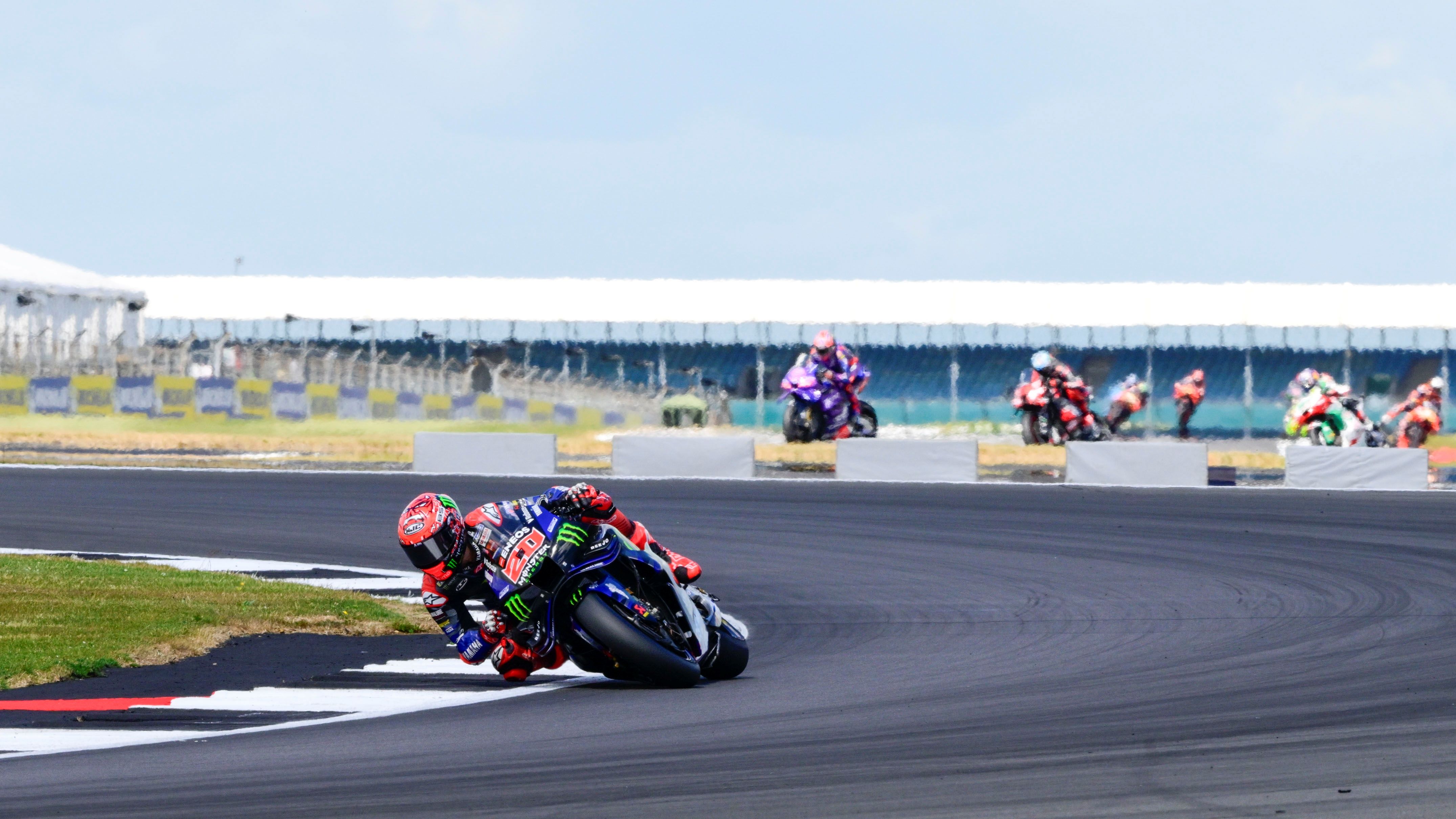 Fabio Quartararo lidera con gran autoridad, MotoGP Reino Unido 2025