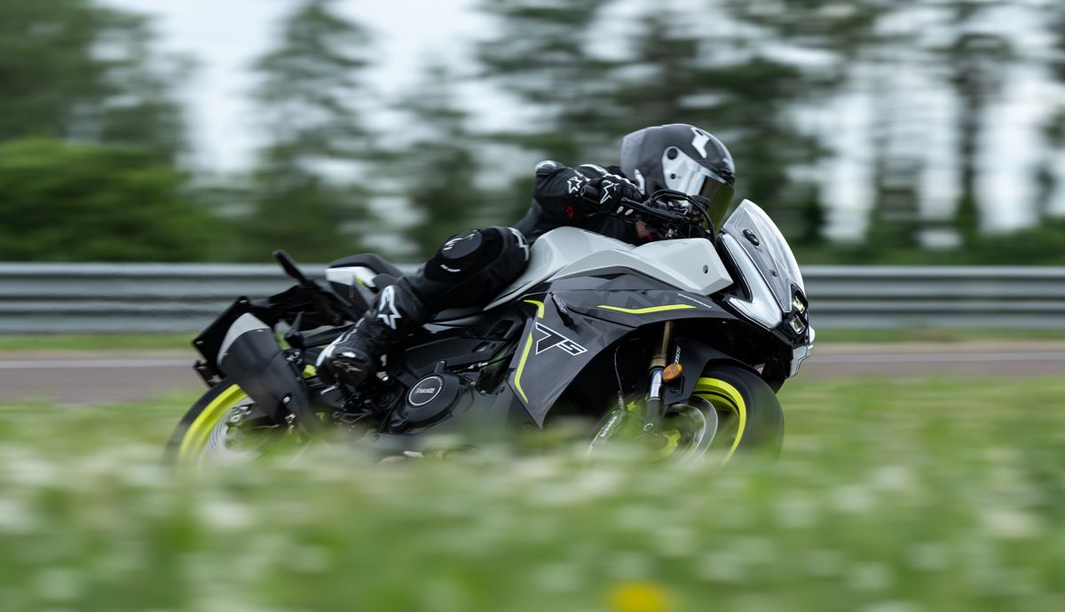 Benelli Tornado 550 accion (7)