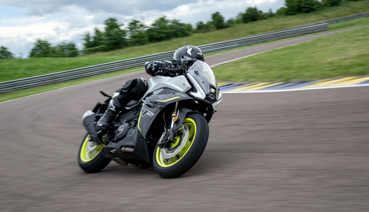 Benelli Tornado 550 accion (9)
