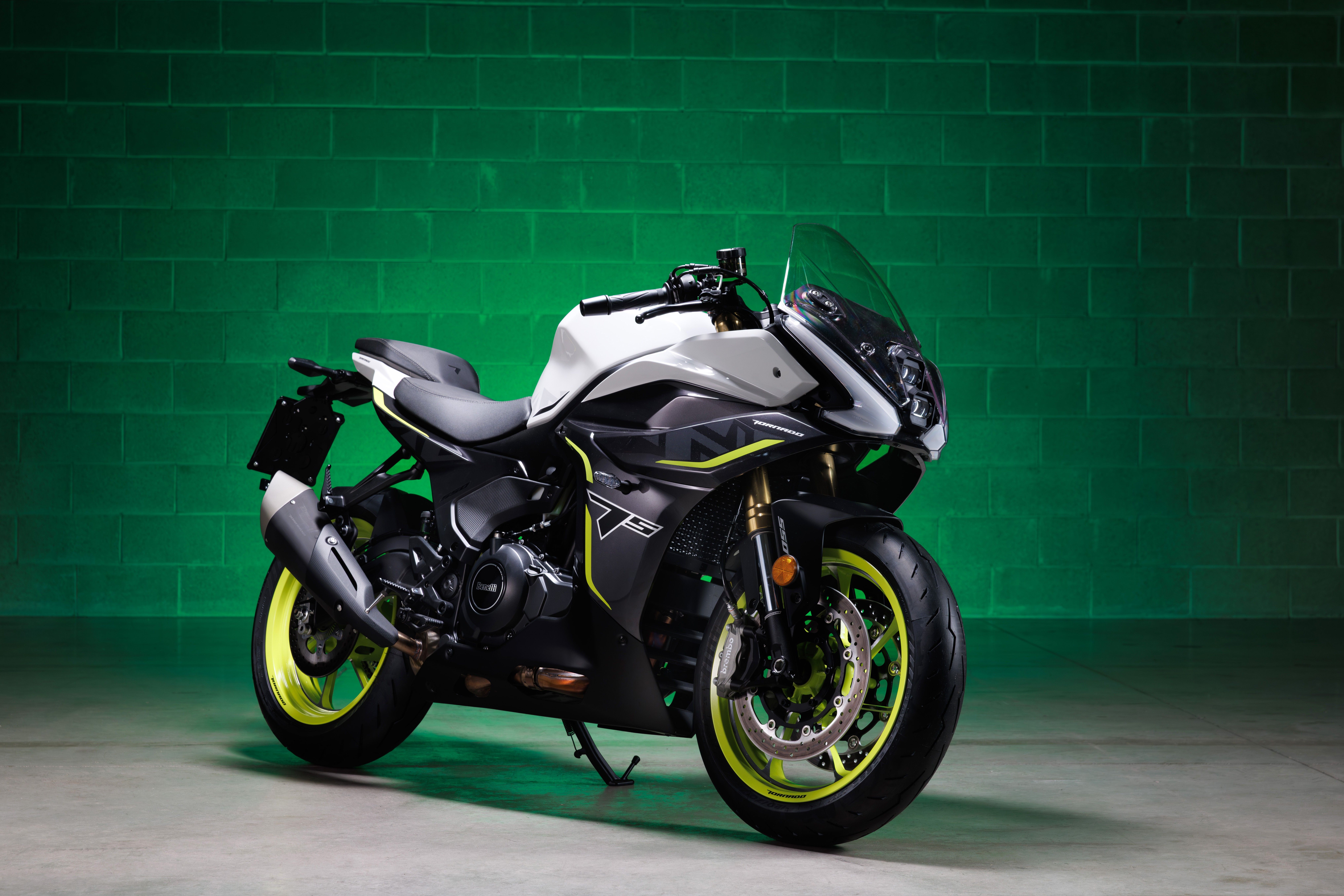 Benelli Tornado 550 estudio (2)