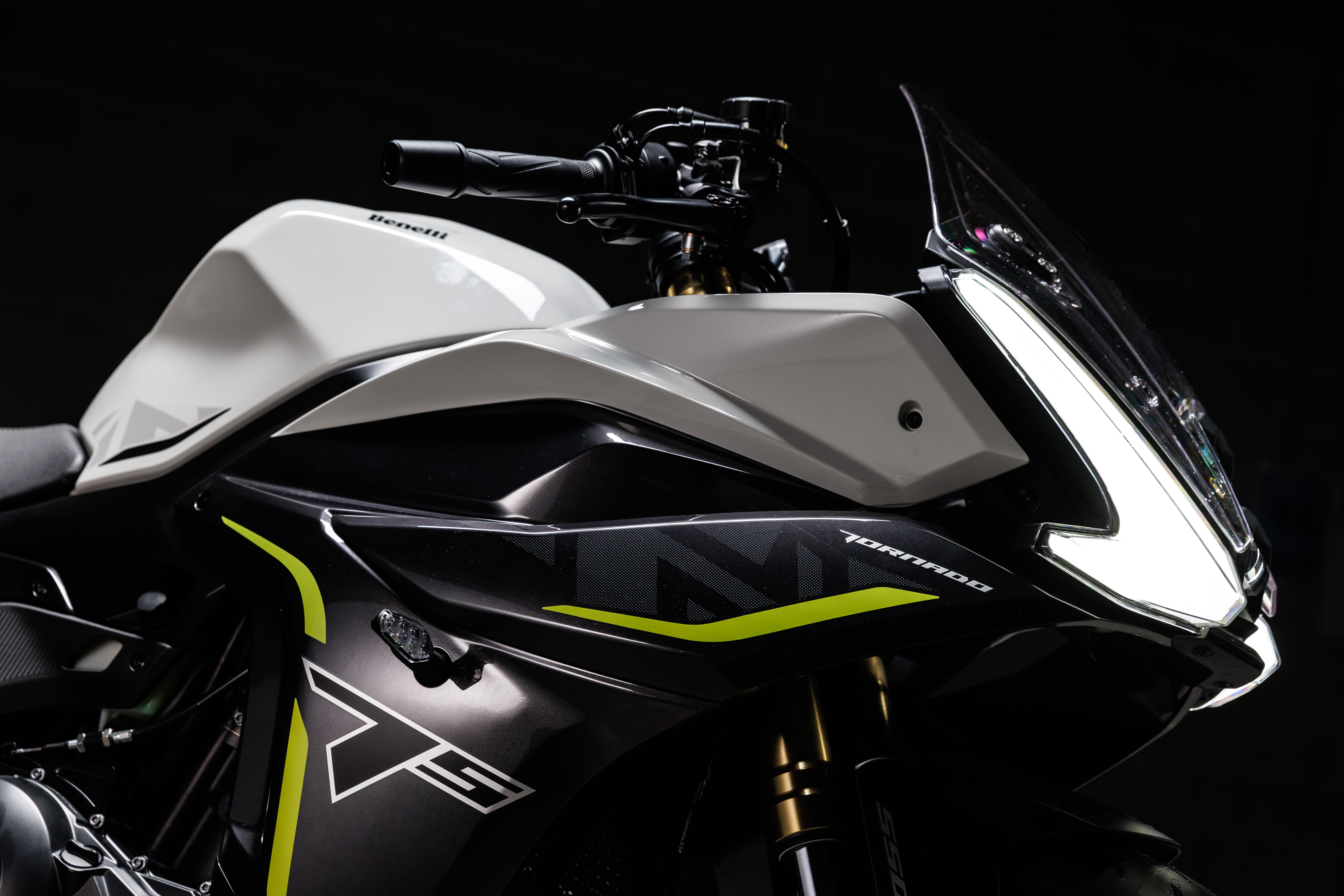 Benelli Tornado 550 detalles (4)