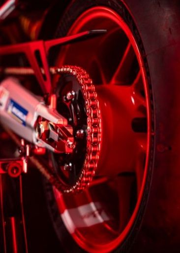 EK Chain + PBR: el kit de transmisión de alto rendimiento llega al catálogo de Bihr EK Chain + PBR: el kit de transmisión de alto rendimiento llega al catálogo de Bihr