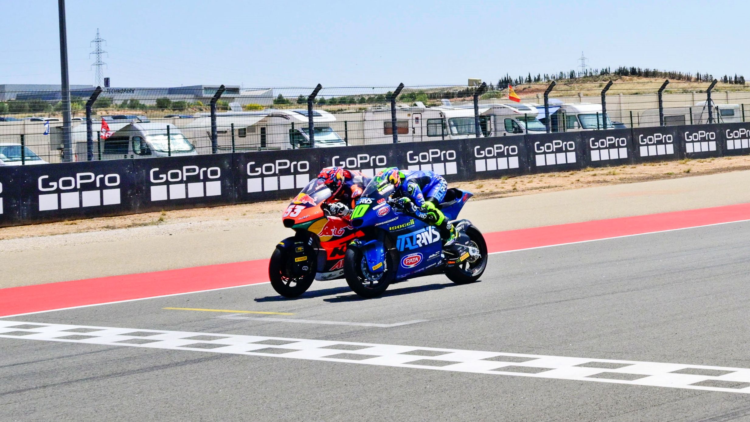 Deniz Oncu bate a Diogo Moreira por tres milésimas, Moto2 Aragón 2025